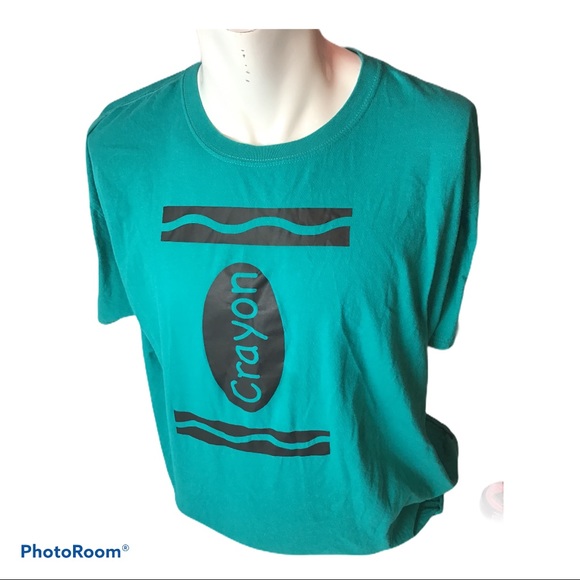 Gildan Other - Green Crayon Gildan T Shirt XL EUC